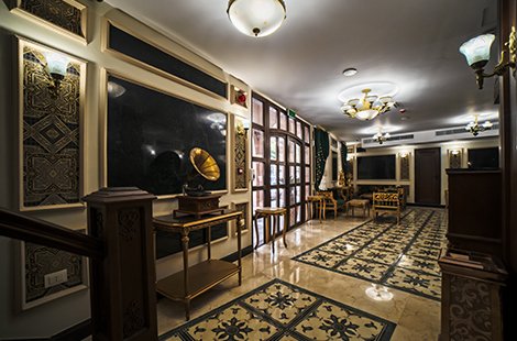 Khan Khediwe Hotel